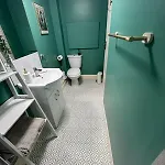 Stylish Flat With Parking, Stones Throw To The *
